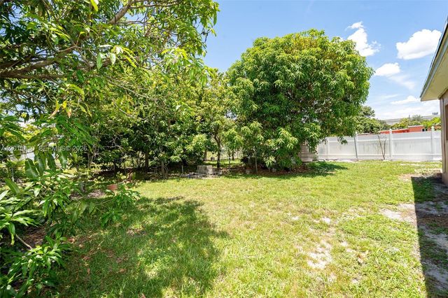 18010 NW 48th Ct, Miami Gardens, FL 33055
