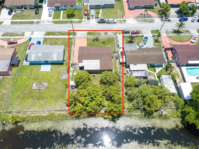 18010 NW 48th Ct, Miami Gardens, FL 33055