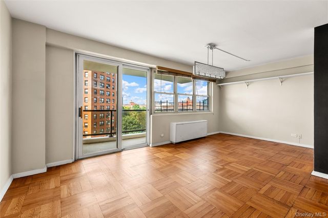 102-10 66 Road 8D, Forest Hills, NY 11375