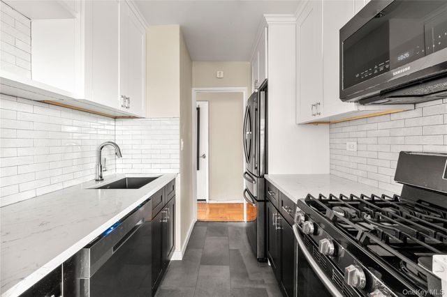 102-10 66 Road 8D, Forest Hills, NY 11375
