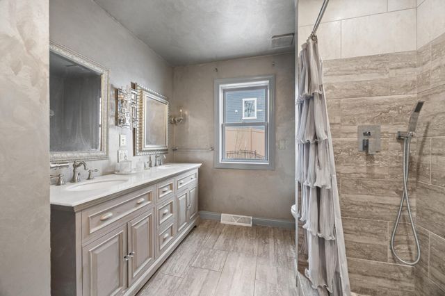 5000 Tuxedo Boulevard, Mound, MN 55364