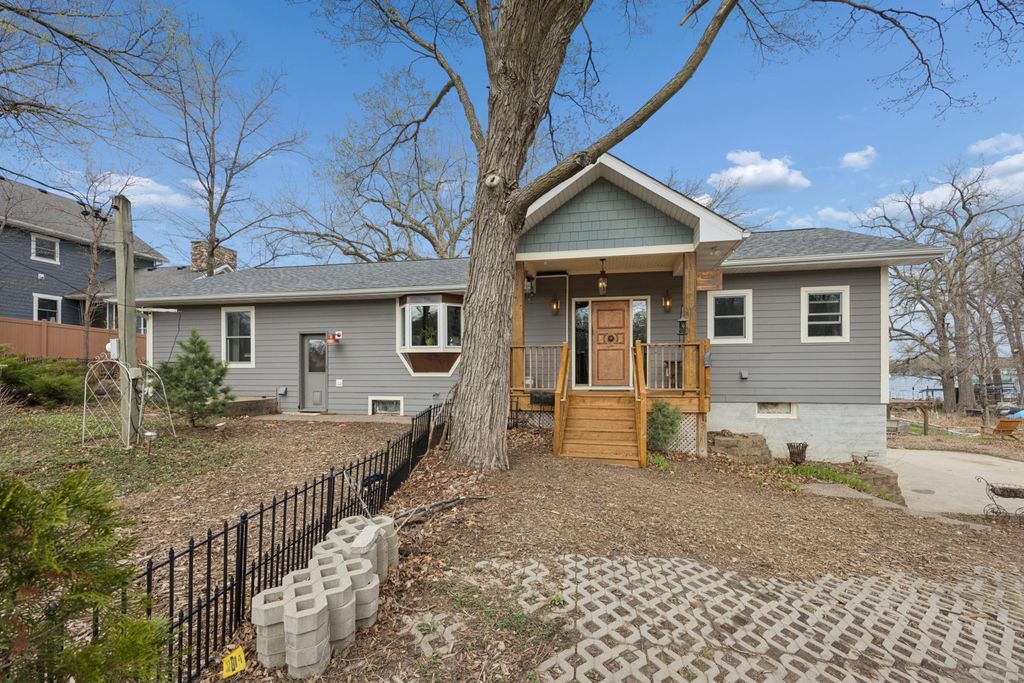 5000 Tuxedo Boulevard, Mound, MN 55364