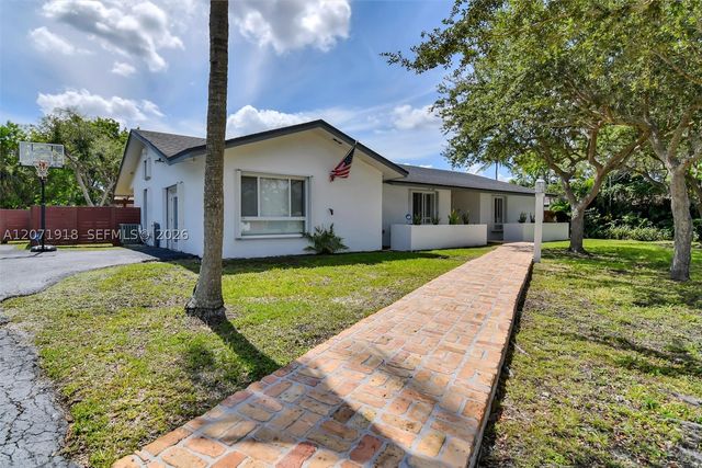 13241 SW 104th Ave, Miami, FL 33176