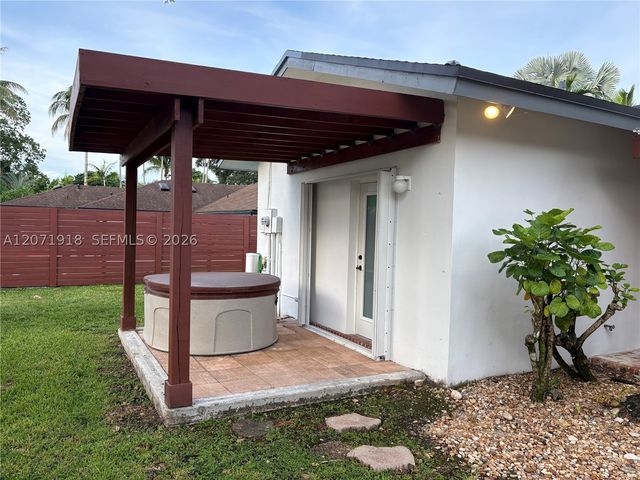13241 SW 104th Ave, Miami, FL 33176
