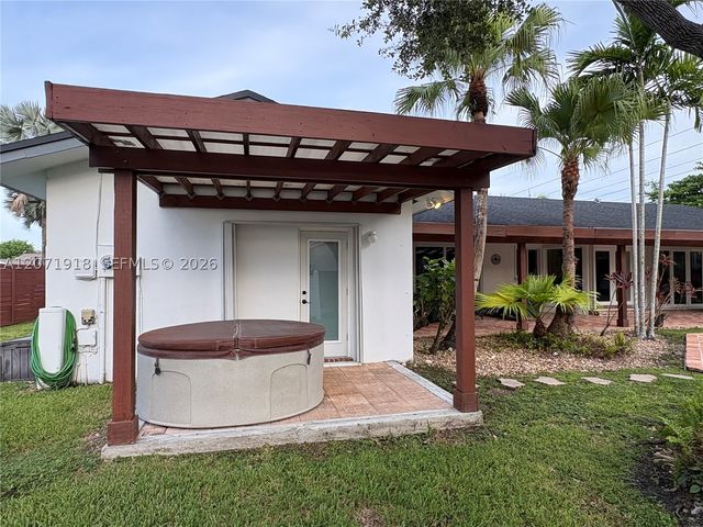13241 SW 104th Ave, Miami, FL 33176