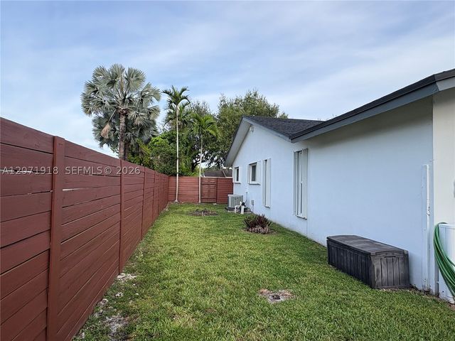 13241 SW 104th Ave, Miami, FL 33176