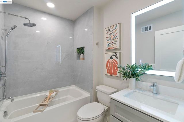 481 Swallow Ct, Livermore, CA 94551