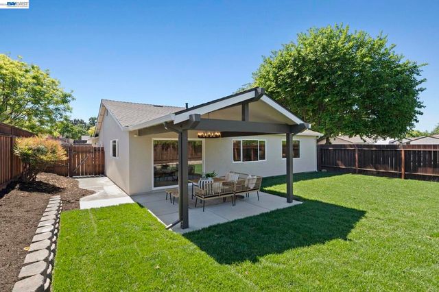 481 Swallow Ct, Livermore, CA 94551