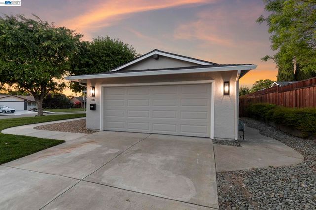 481 Swallow Ct, Livermore, CA 94551