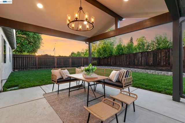 481 Swallow Ct, Livermore, CA 94551