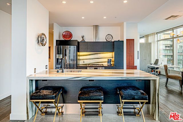 1155 S Grand Avenue 1317, Los Angeles, CA 90015