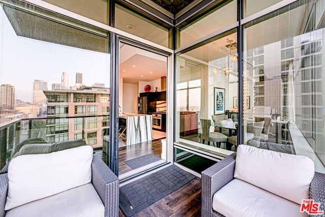 1155 S Grand Avenue 1317, Los Angeles, CA 90015