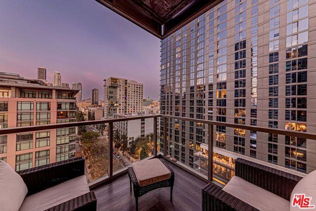 1155 S Grand Avenue 1317, Los Angeles, CA 90015