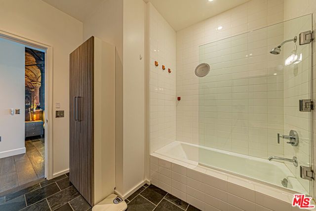 1155 S Grand Avenue 1317, Los Angeles, CA 90015