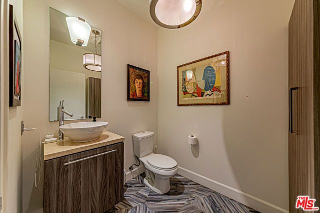 1155 S Grand Avenue 1317, Los Angeles, CA 90015