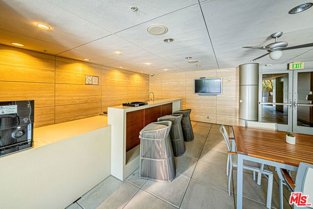 1155 S Grand Avenue 1317, Los Angeles, CA 90015