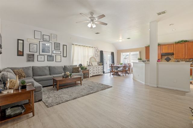 2442 Lost Mesa, Grand Prairie, TX 75052