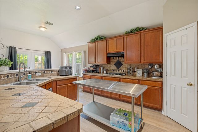 2442 Lost Mesa, Grand Prairie, TX 75052