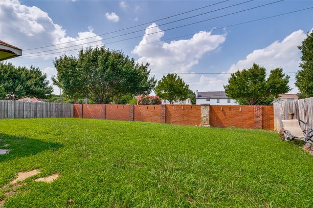 2442 Lost Mesa, Grand Prairie, TX 75052