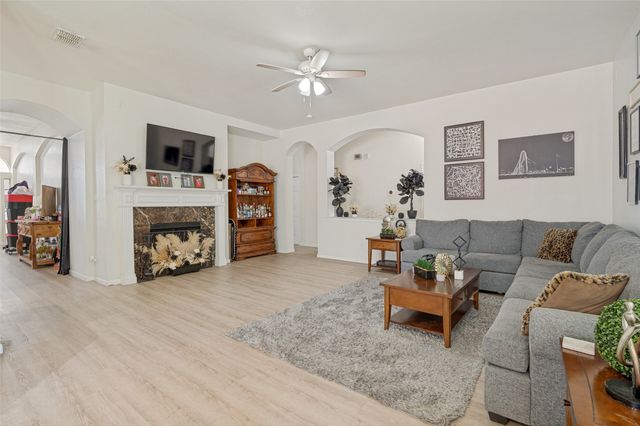 2442 Lost Mesa, Grand Prairie, TX 75052