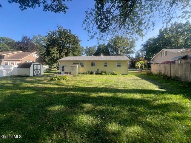 615 Sunny Lane, Ballston Spa, NY 12020