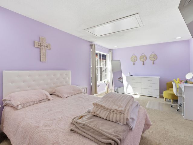 3 Arlington Street, Merrimack, NH 03054