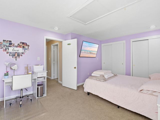 3 Arlington Street, Merrimack, NH 03054