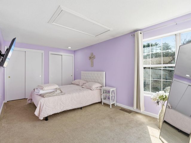 3 Arlington Street, Merrimack, NH 03054