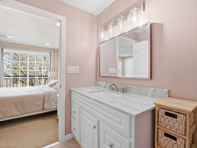 3 Arlington Street, Merrimack, NH 03054