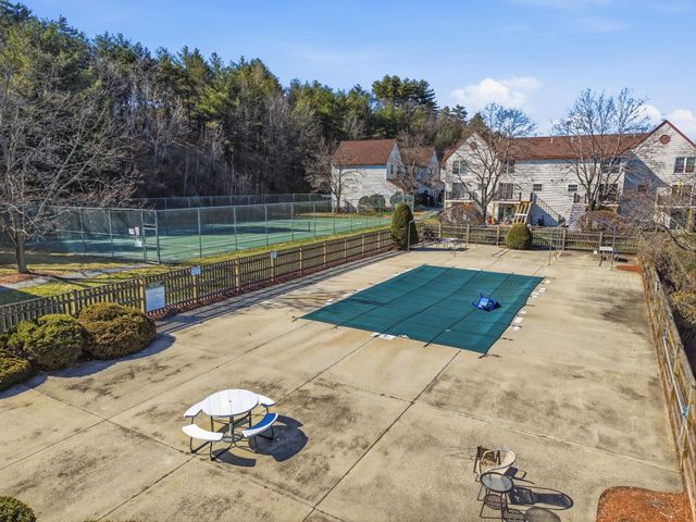 3 Arlington Street, Merrimack, NH 03054