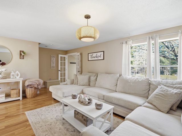 3 Arlington Street, Merrimack, NH 03054
