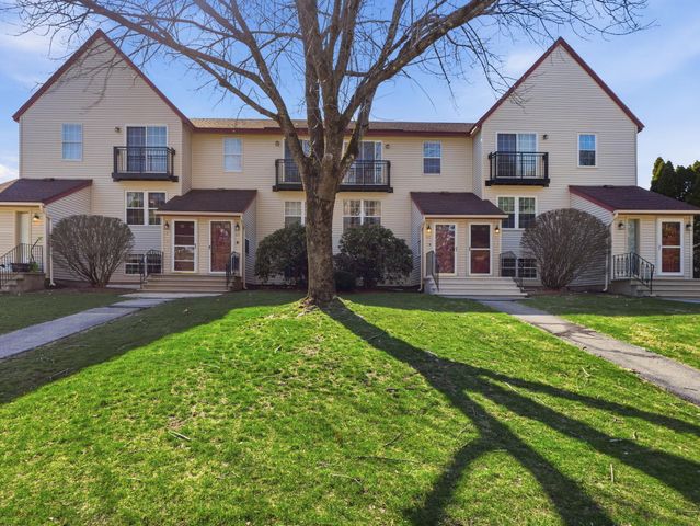 3 Arlington Street, Merrimack, NH 03054