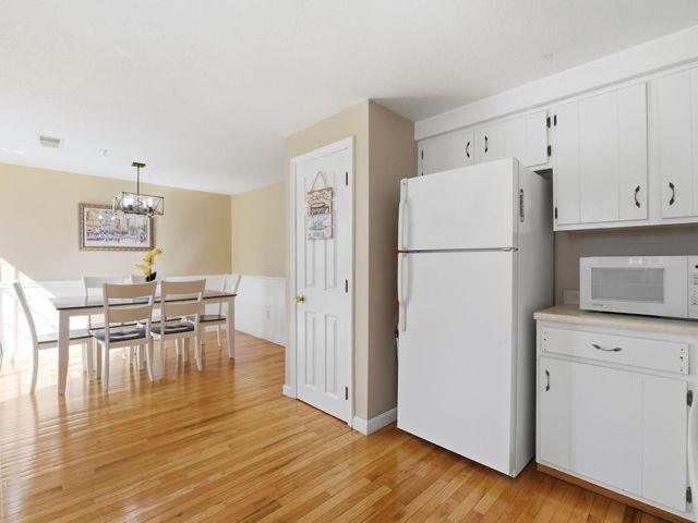 3 Arlington Street, Merrimack, NH 03054