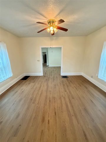 1162 13th Street, Des Moines, IA 50314