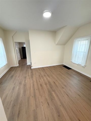 1162 13th Street, Des Moines, IA 50314