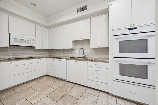 7629 Del Monte Drive, Houston, TX 77063