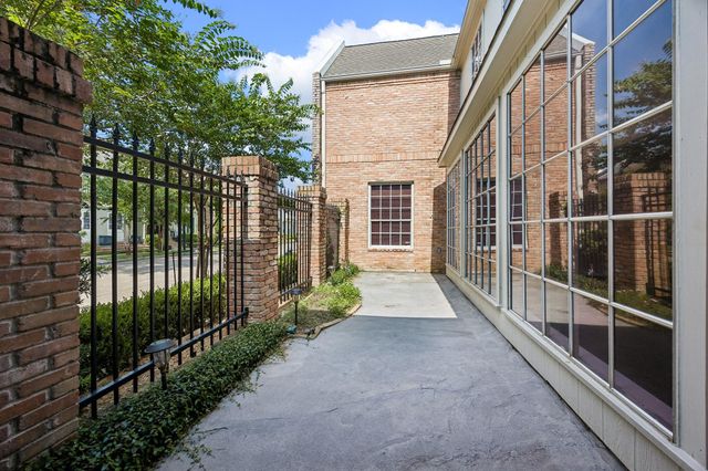 7629 Del Monte Drive, Houston, TX 77063