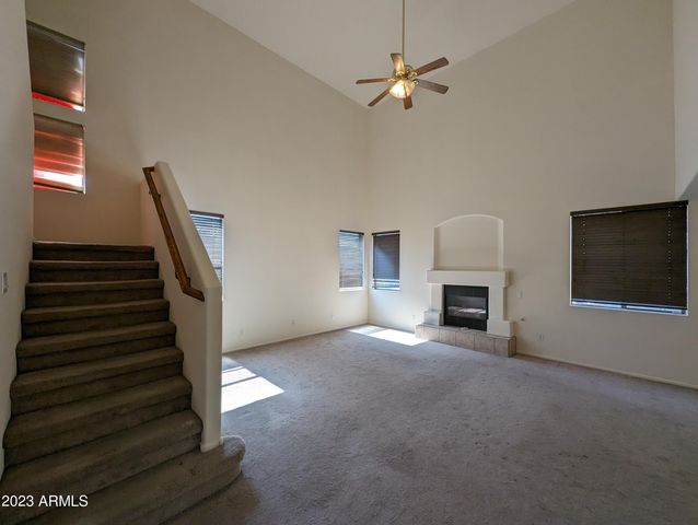 5794 W GOLDEN Lane, Glendale, AZ 85302