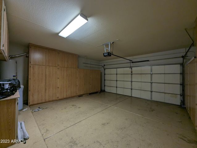 5794 W GOLDEN Lane, Glendale, AZ 85302