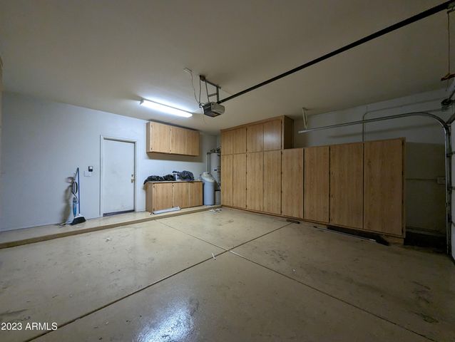 5794 W GOLDEN Lane, Glendale, AZ 85302