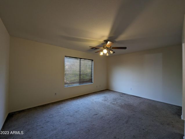 5794 W GOLDEN Lane, Glendale, AZ 85302