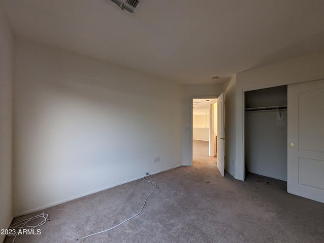 5794 W GOLDEN Lane, Glendale, AZ 85302