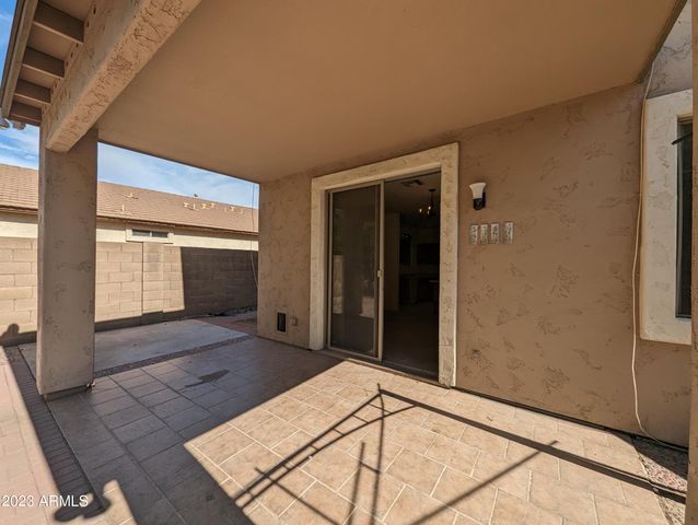 5794 W GOLDEN Lane, Glendale, AZ 85302
