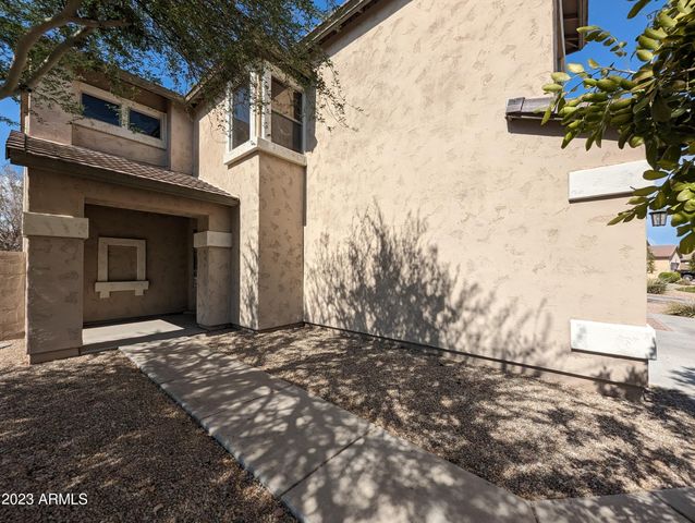5794 W GOLDEN Lane, Glendale, AZ 85302