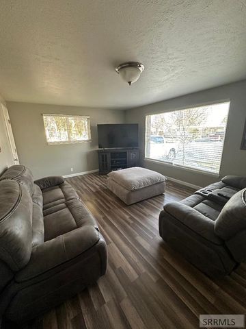 308 Monroe Street, Blackfoot, ID 83221