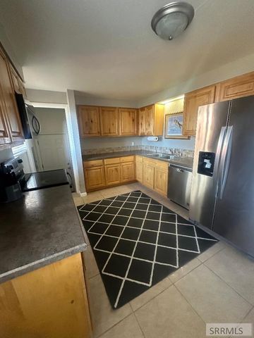 308 Monroe Street, Blackfoot, ID 83221