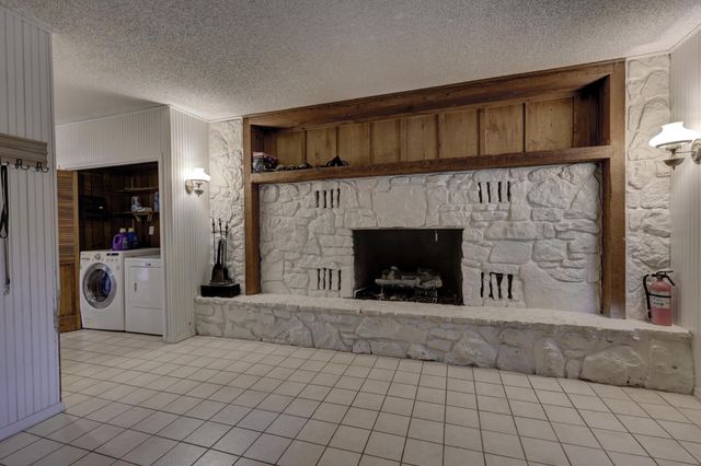 210 N Jefferson Street, Neosho, MO 64850