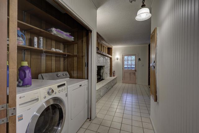 210 N Jefferson Street, Neosho, MO 64850