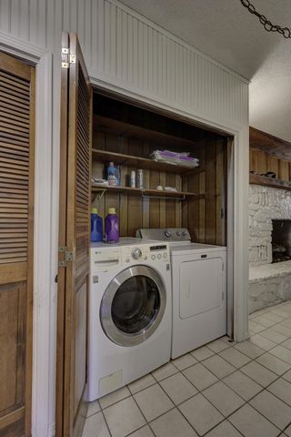 210 N Jefferson Street, Neosho, MO 64850