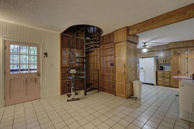 210 N Jefferson Street, Neosho, MO 64850